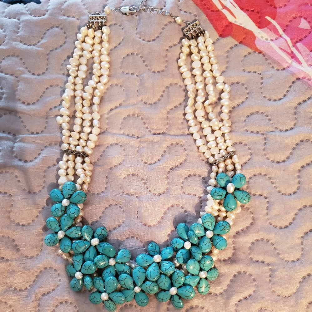Faux Turquoise/Pearl Flower Necklace